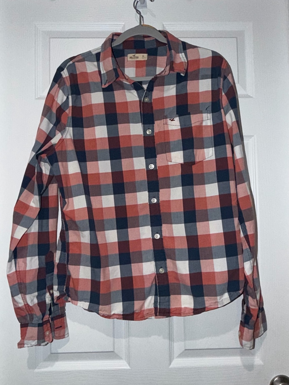 Hollister Men’s Rust Red, Navy & White Plaid Button-Down Shirt